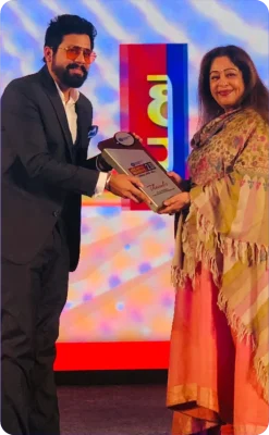 Awarded-by-Smt.-Kirron-Kher_